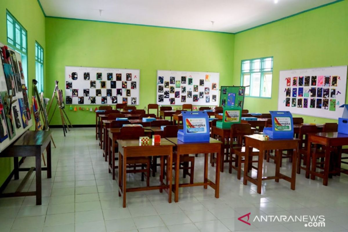 "Waskita Peduli" bangun laboratorium matematika SMPN 19 Purworejo