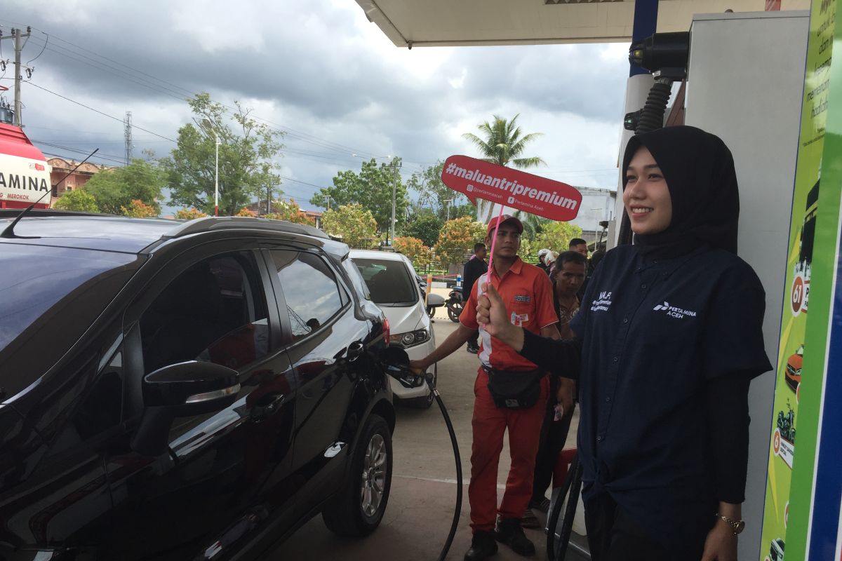 Pertamina kampanye malu beli premium bagi pengguna mobil mewah di  Aceh