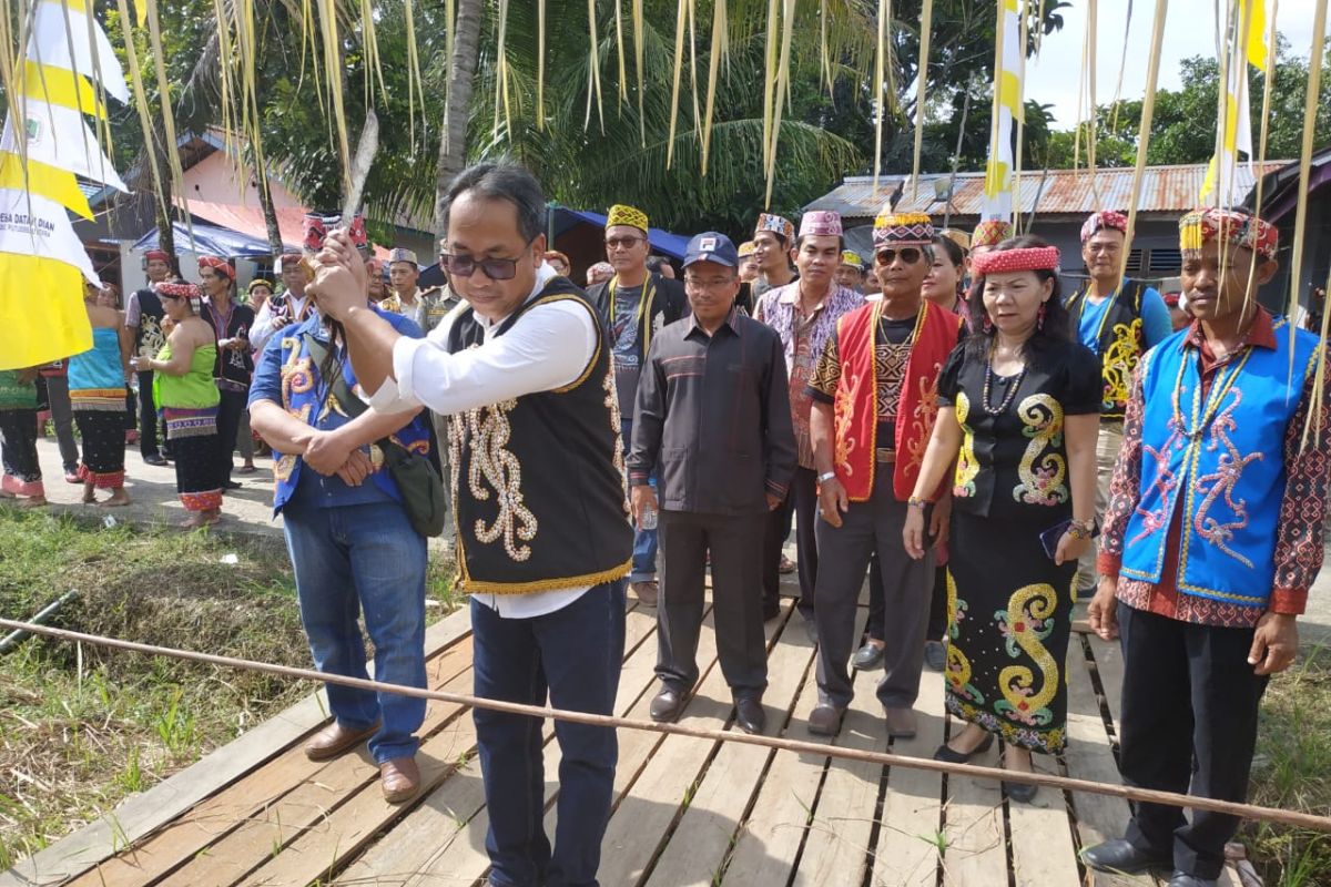 Pembukaan festival budaya Kayaan Mendalam meriah