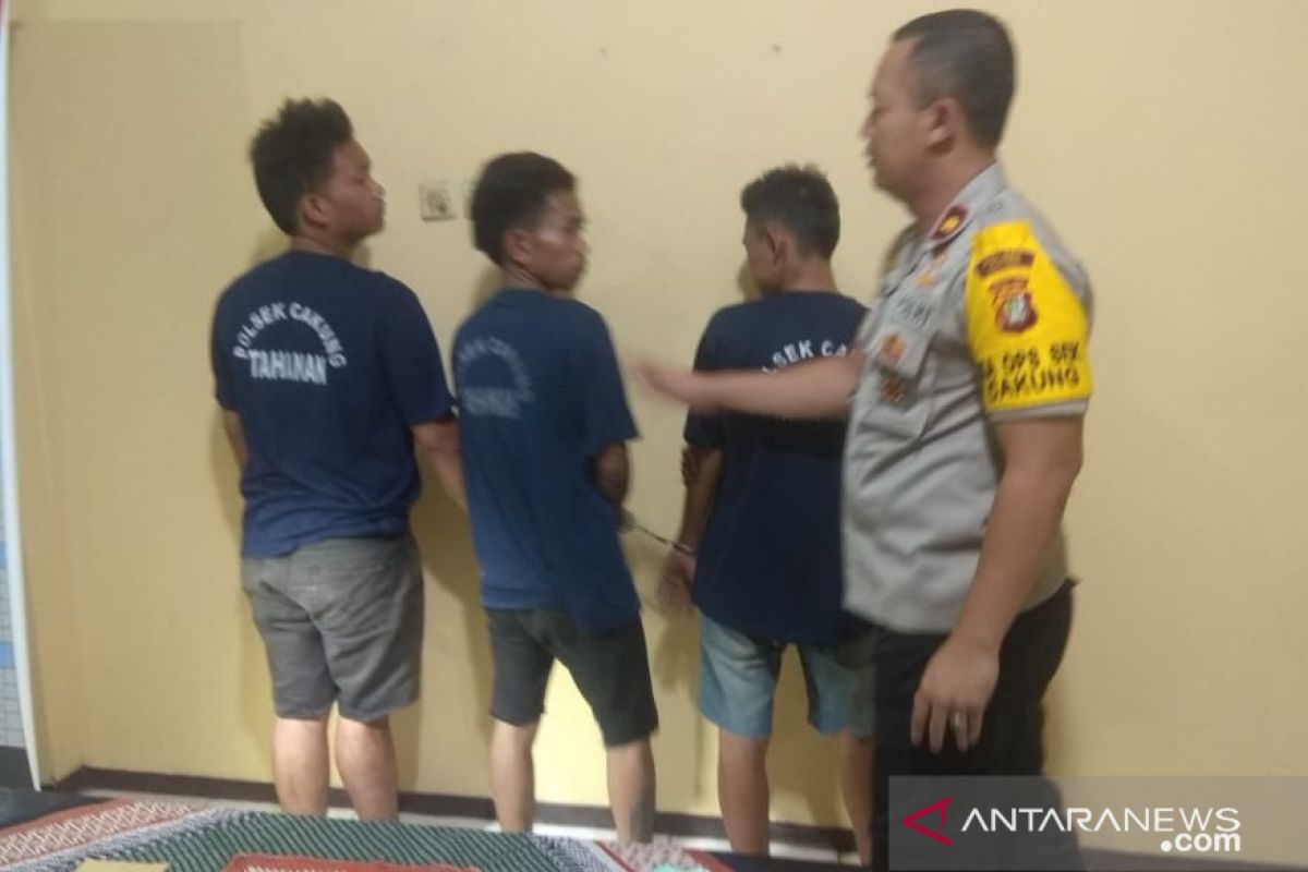 Polsek Cakung tangkap tiga pelajar pelaku pemalakan