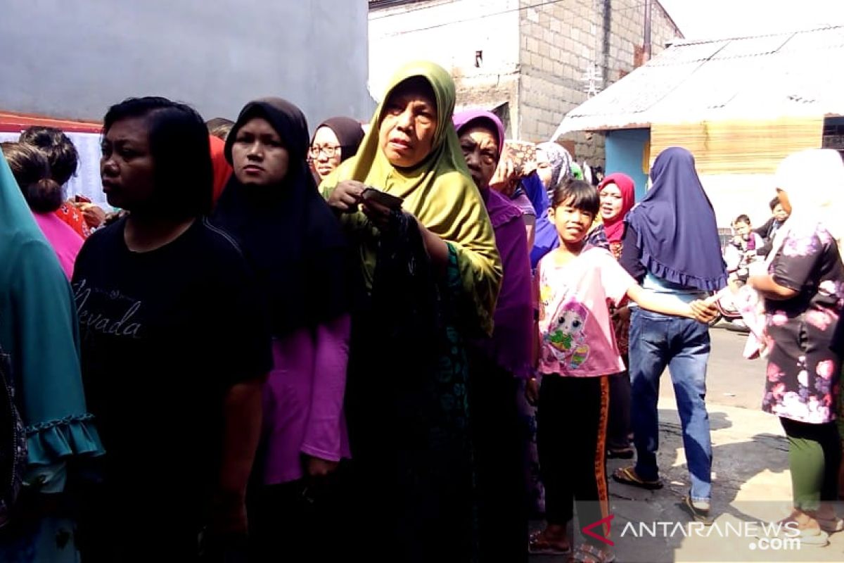 Seorang nenek di Kebon Jeruk tak bisa dapat Bantuan Pangan Non Tunai