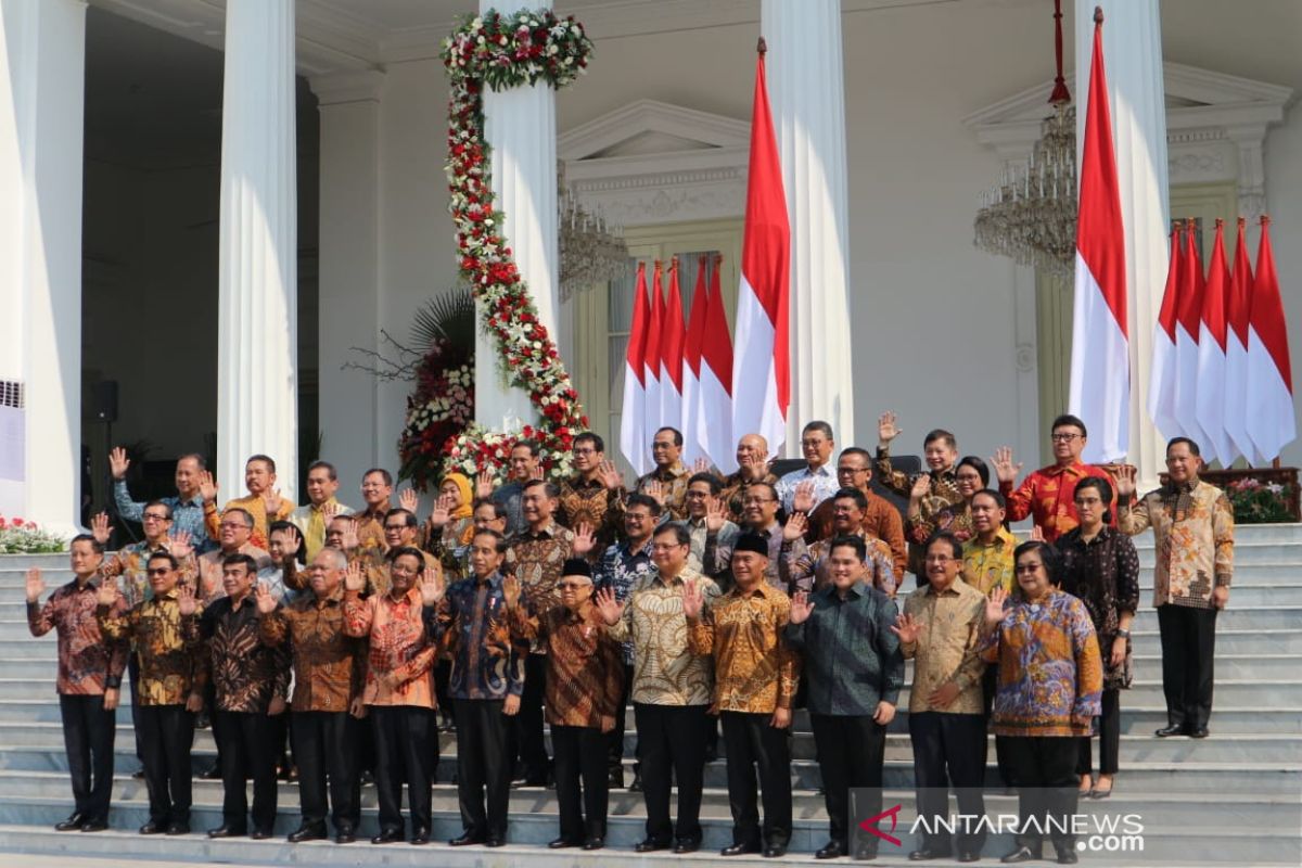 Jokowi-Ma'ruf menamakan Kabinet Indonesia Maju