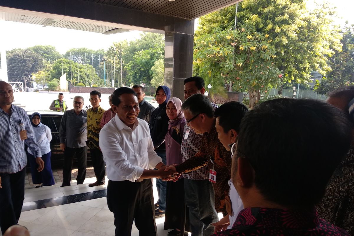 Menteri Zainudin Amali langsung pantau kantor Kemenpora