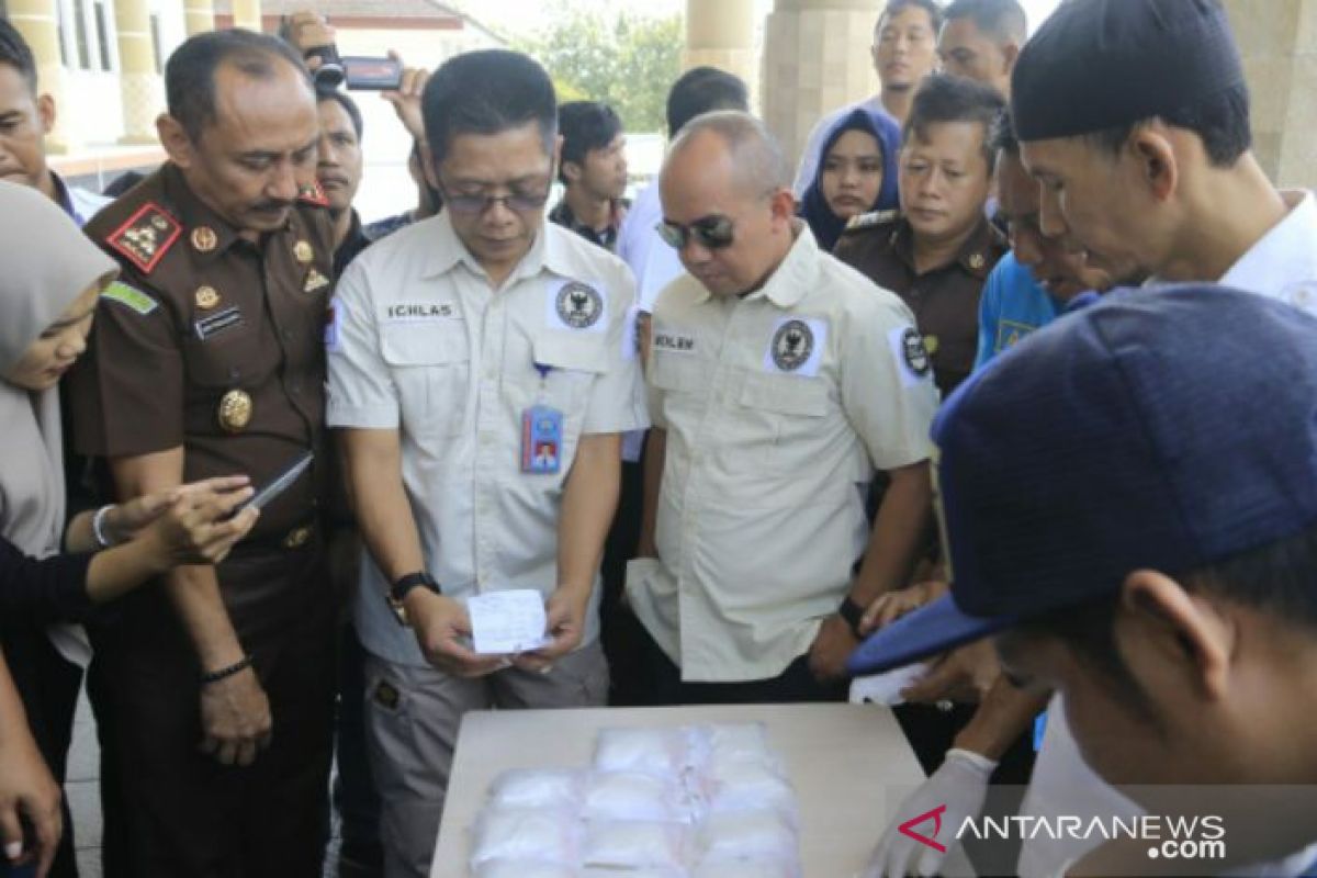 BNNK Pangkalpinang musnahkan 1,6 kilogram sabu