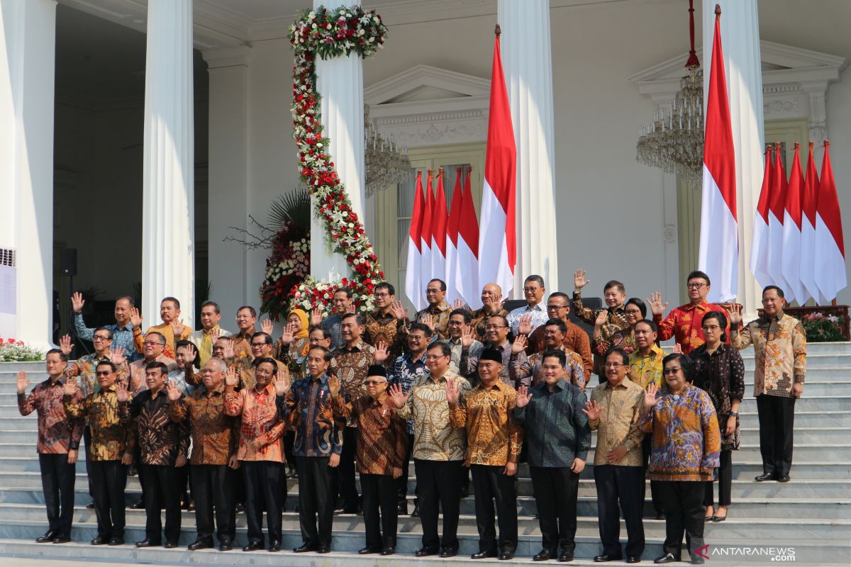 Warganet sambut pengumuman menteri Kabinet Indonesia Maju