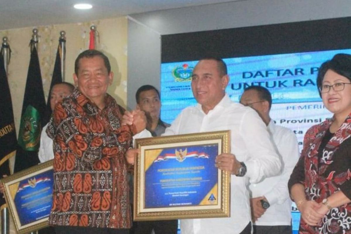 Pemkab Samosir peroleh penghargaan dari Menteri Keuangan atas raihan WTP