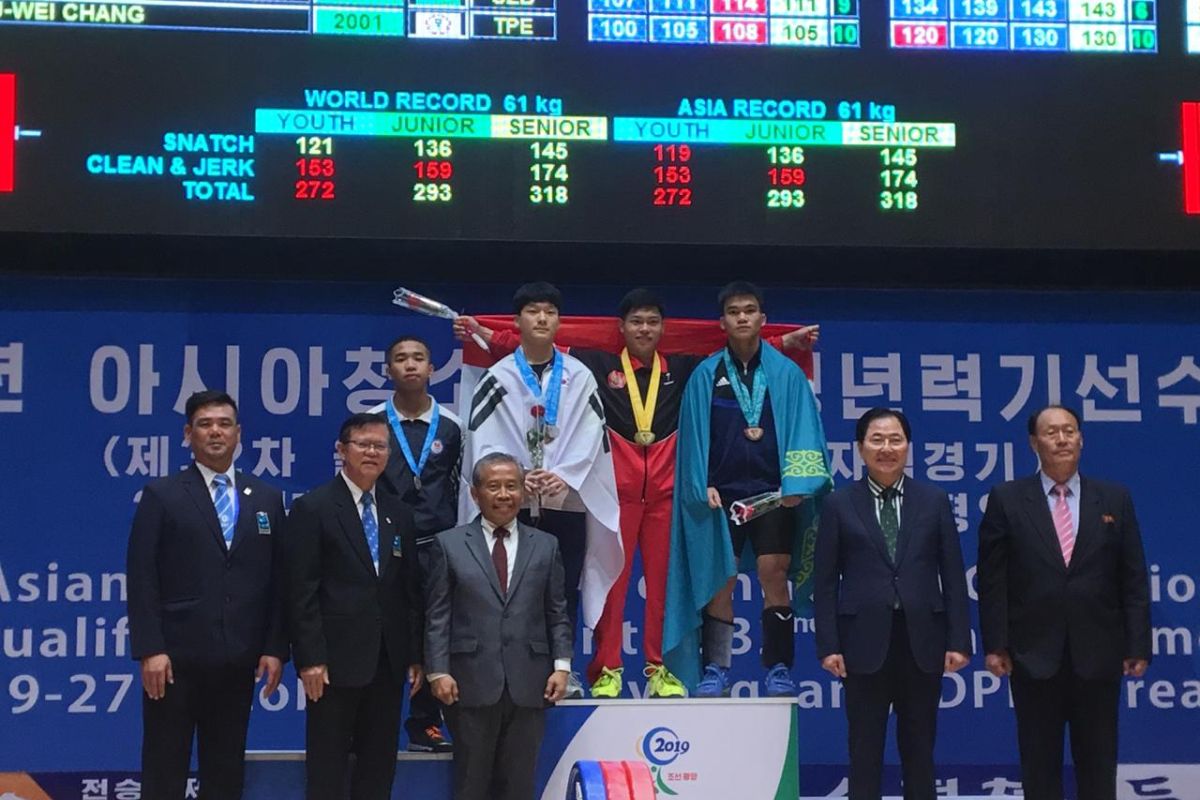 Lifter Indonesia borong medali di Kejuaraan Asia Junior