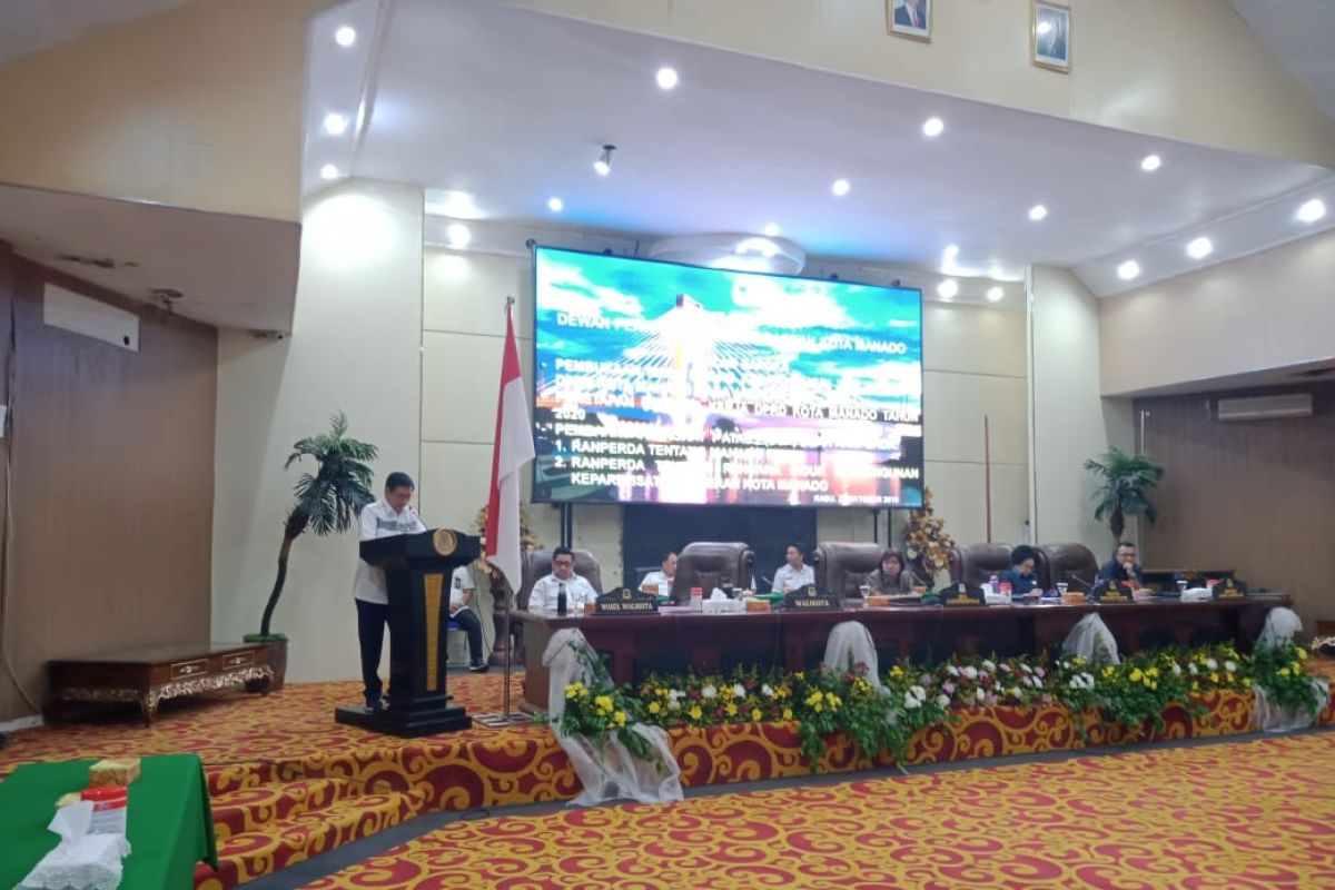 DPRD Manado paripurnakan buka masa sidang dan penyampaian Ranperda