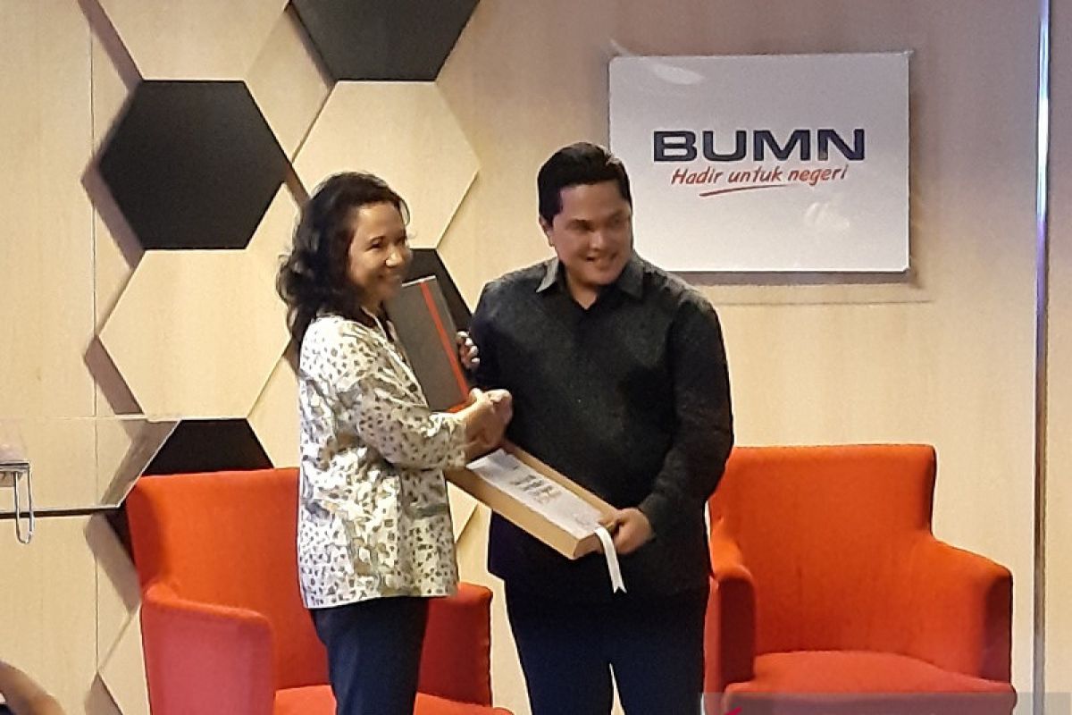 Rini Soemarno: Erick Thohir tuntaskan holdingisasi BUMN