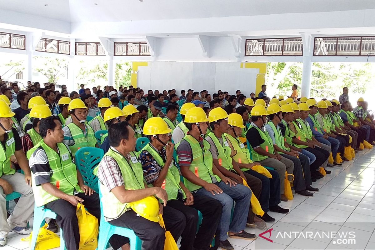 Ratusan tenaga kerja konstruksi di Sangihe mengikuti uji sertifikasi