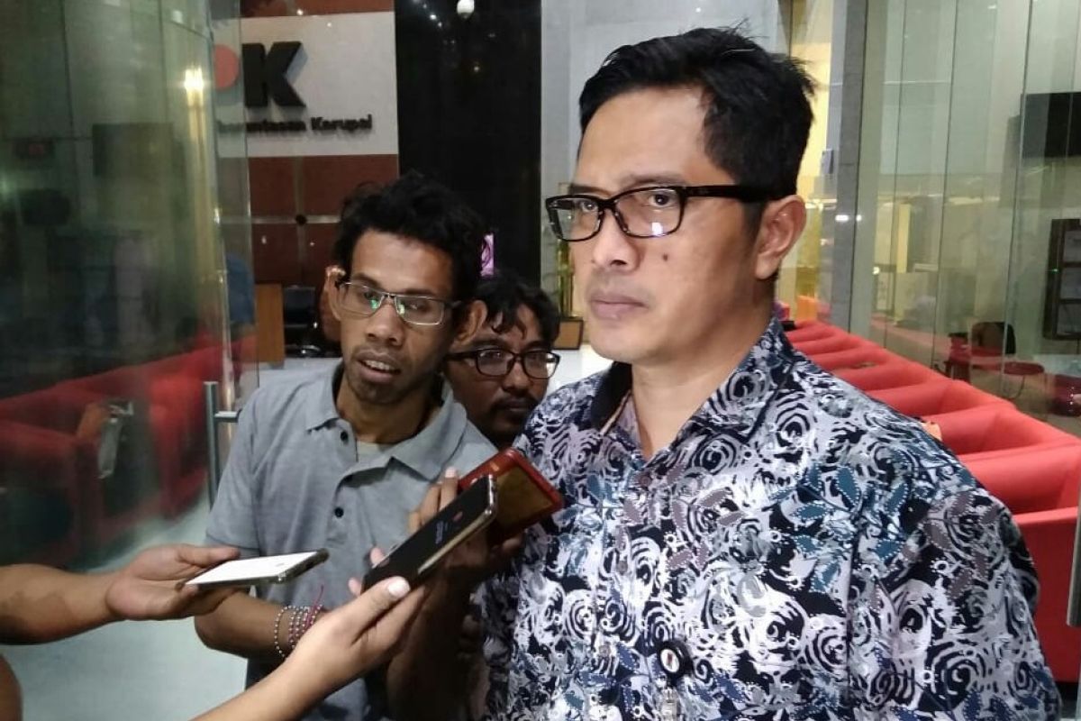 Bupati Bengkalis Amril Mukminin dipanggil KPK sebagai tersangka