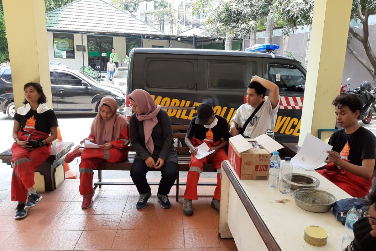 Lima relawan Greenpeace panjat Tugu Pancoran telah dipulangkan