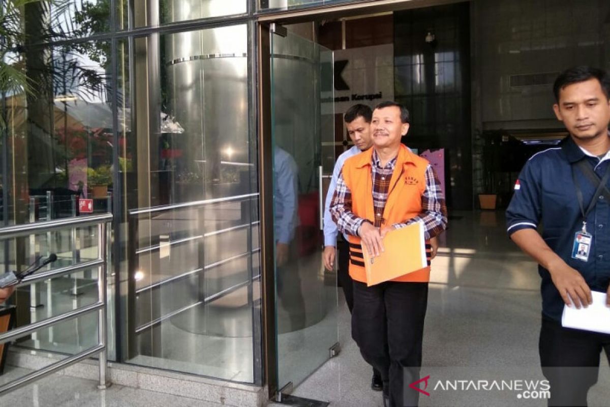 KPK perpanjang penahanan Iwa Karniwa tersangka kasus Meikarta