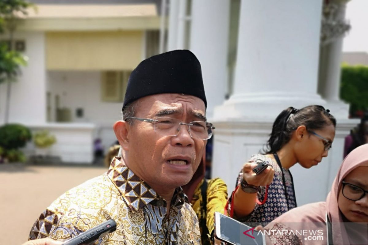 Menko PMK sebut Kuota pengangkatan ASN guru honorer belum tercapai