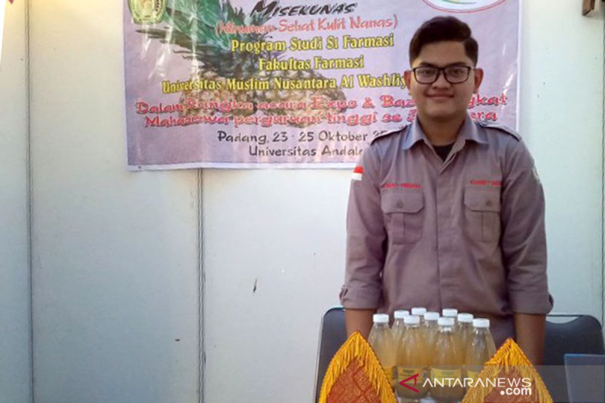 Minuman sehat dari limbah kulit nanas inovasi mahasiswa UMN dipamerkan