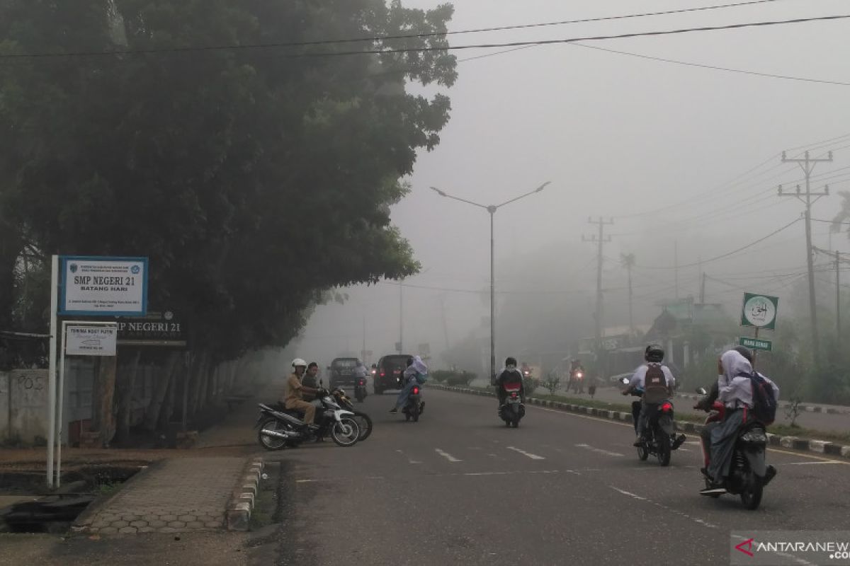 Kategori kualitas udara Kota Jambi sedang meski asap pekat lagi