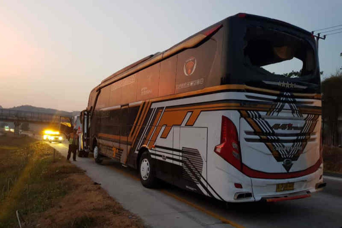 Bus rombongan pelajar kecelakaan, tiga korban meninggal