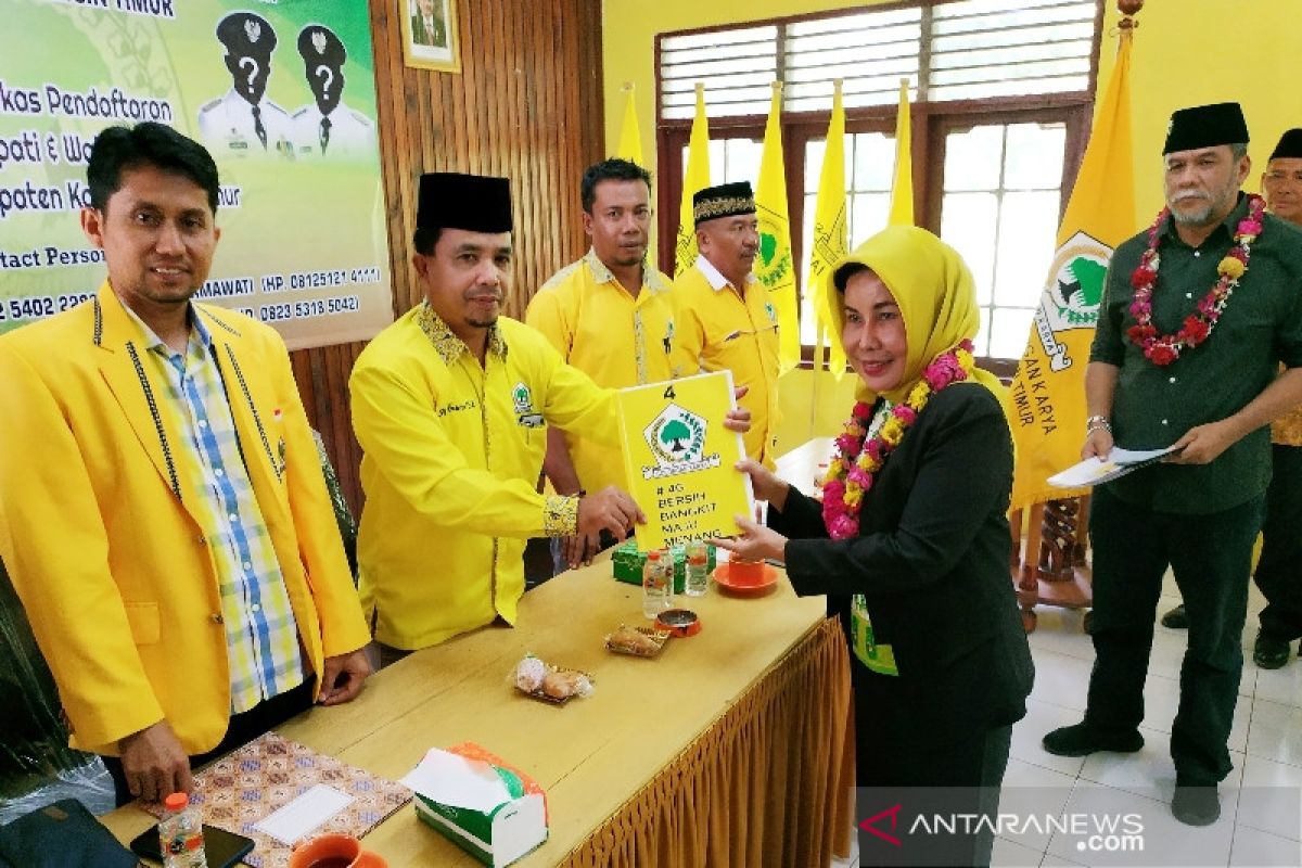 Dua tokoh ini bersamaan mendaftar calon bupati ke Partai Golkar Kotim