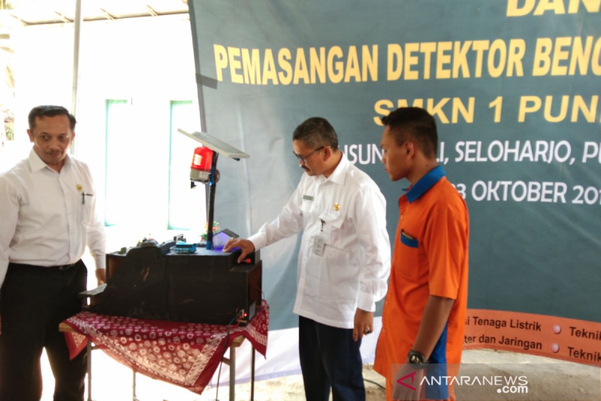 BPBD harap alat deteksi tanah longsor SMKN Pundong terus dikembangkan