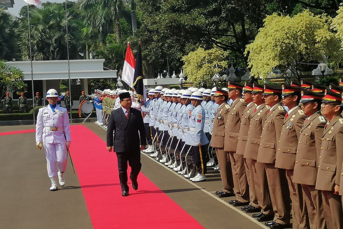 Prabowo nyatakan bekerja keras perkuat TNI jaga kedaulatan NKRI