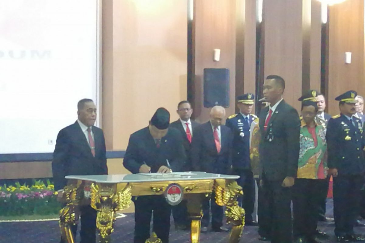 Ryamizard serah terima jabatan Menhan kepada Prabowo Subianto