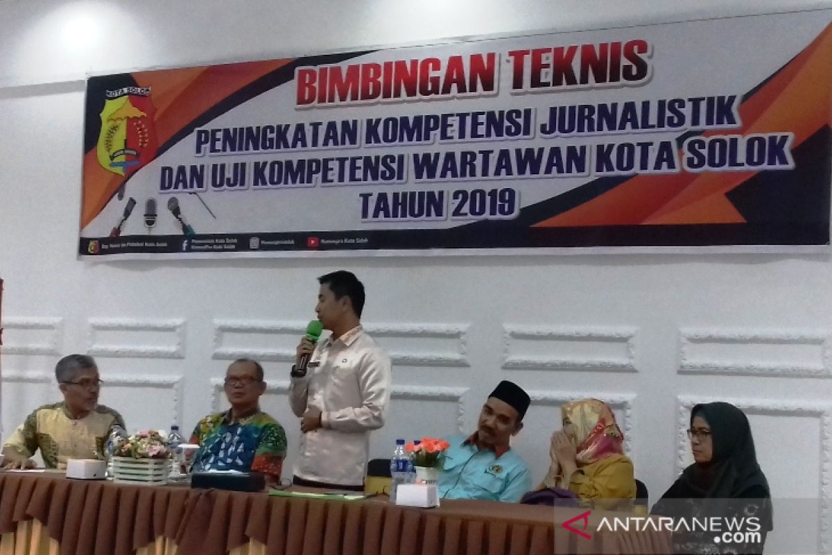 Pemkot Solok adakan UKW tingkatkan kualitas wartawan daerah