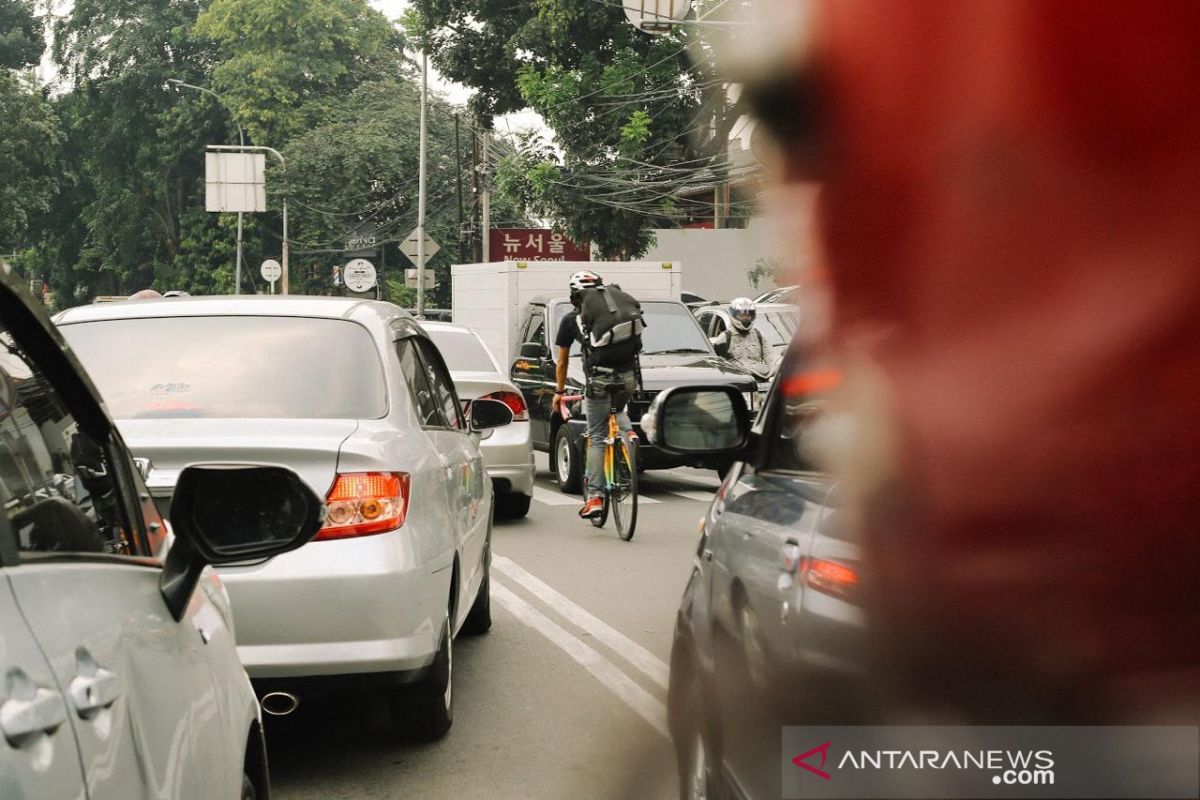 Kemarin, penyumbang teror dan pengeroyok anak artis ditangkap