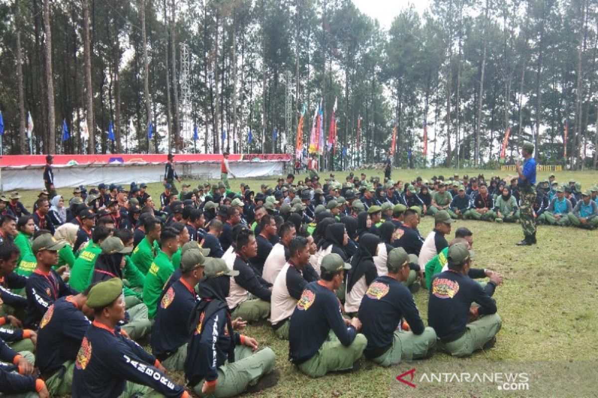 Satpol PP Jateng salurkan bantuan RTLH-beasiswa