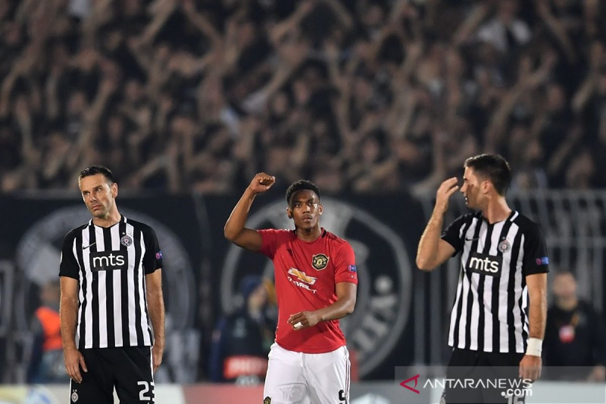 MU tertolong gol penalti, menang tipis atas Partizan Belgrade 1-0