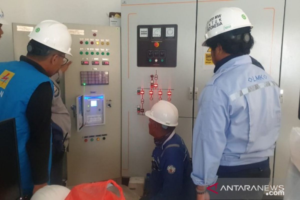 PLN mengetes mesin dan perangkat penunjang PLTMG Jayapura Peaker