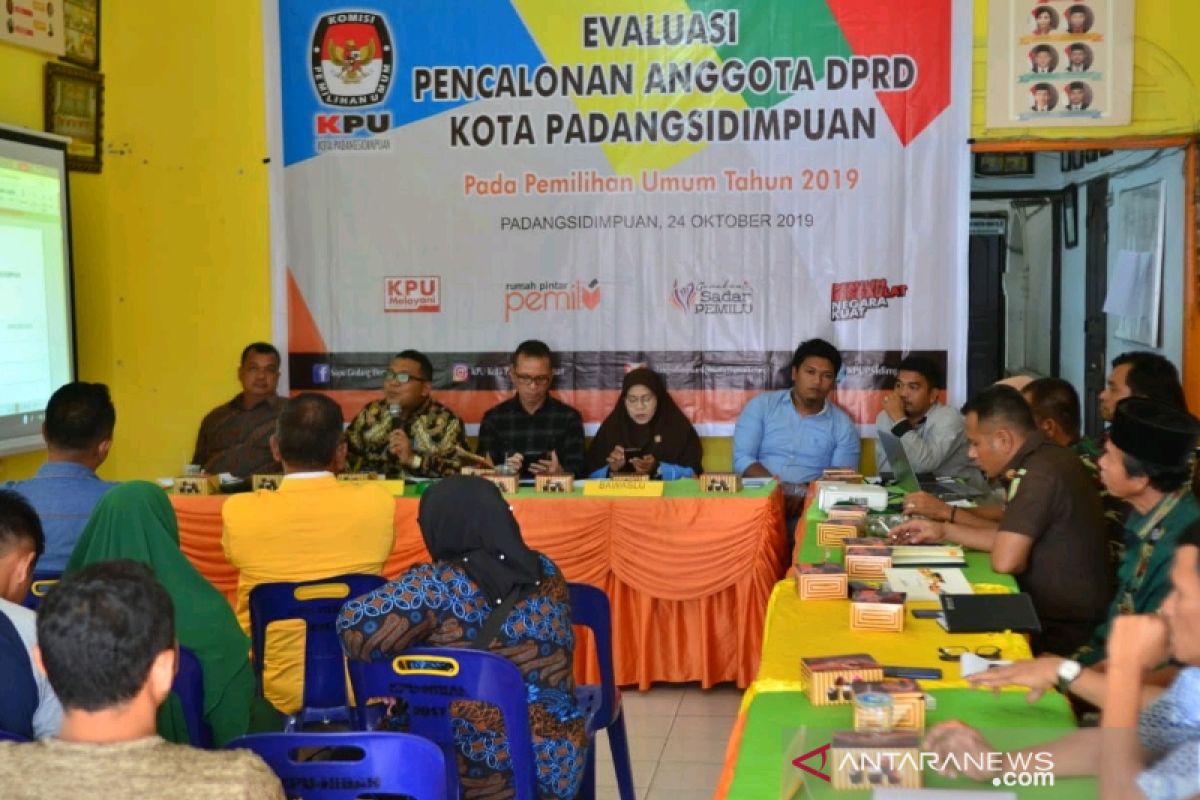 Dinilai ada masalah, KPU gelar Evaluasi pencalonan anggota DPRD Padangsidimpuan