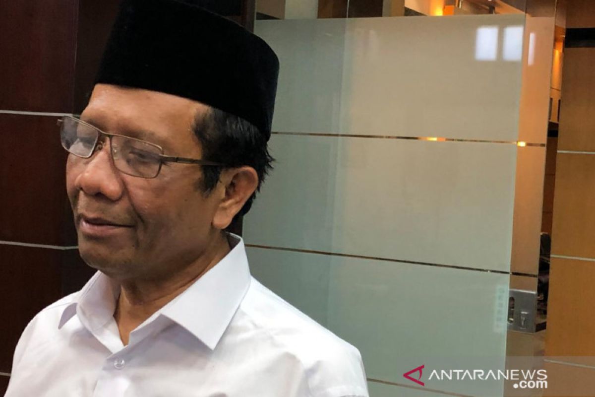 Mahfud ingatkan masjid pemerintah syiarkan kedamaian