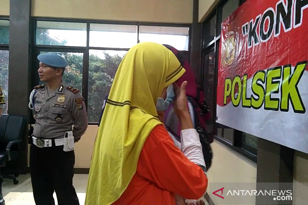 Tekanan batin, ibu muda ini cekoki anak balitanya hingga tewas