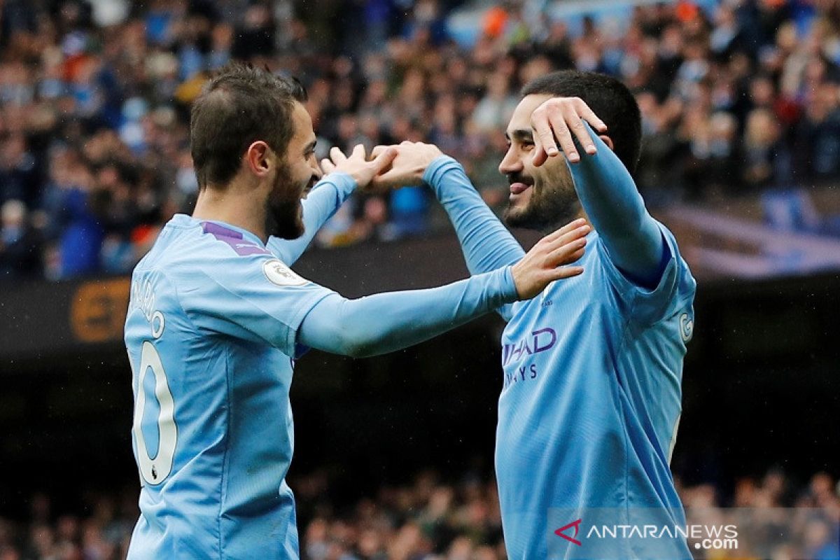 Liga Inggris -- Man City hempaskan Aston Villa 3-0