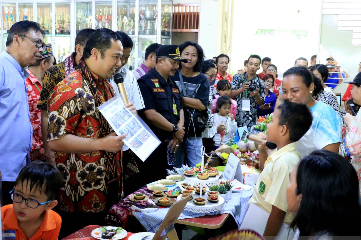 Wali Kota Tangerang, Arief  Rayakan Hari Satwa Nasional bareng komunitas