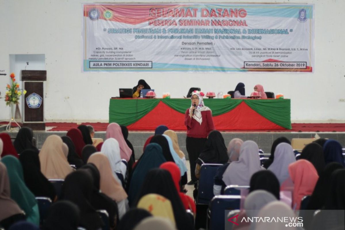 Poltekkes gelar Seminar Nasional Penulisan-Publikasi Ilmiah