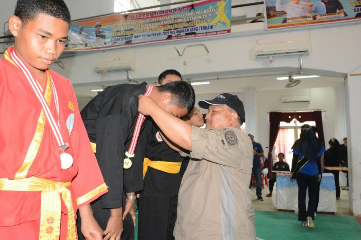 MTs dan SMA Muhammadiyah Sibolga sabet juara umum pencak silat antar pelajar