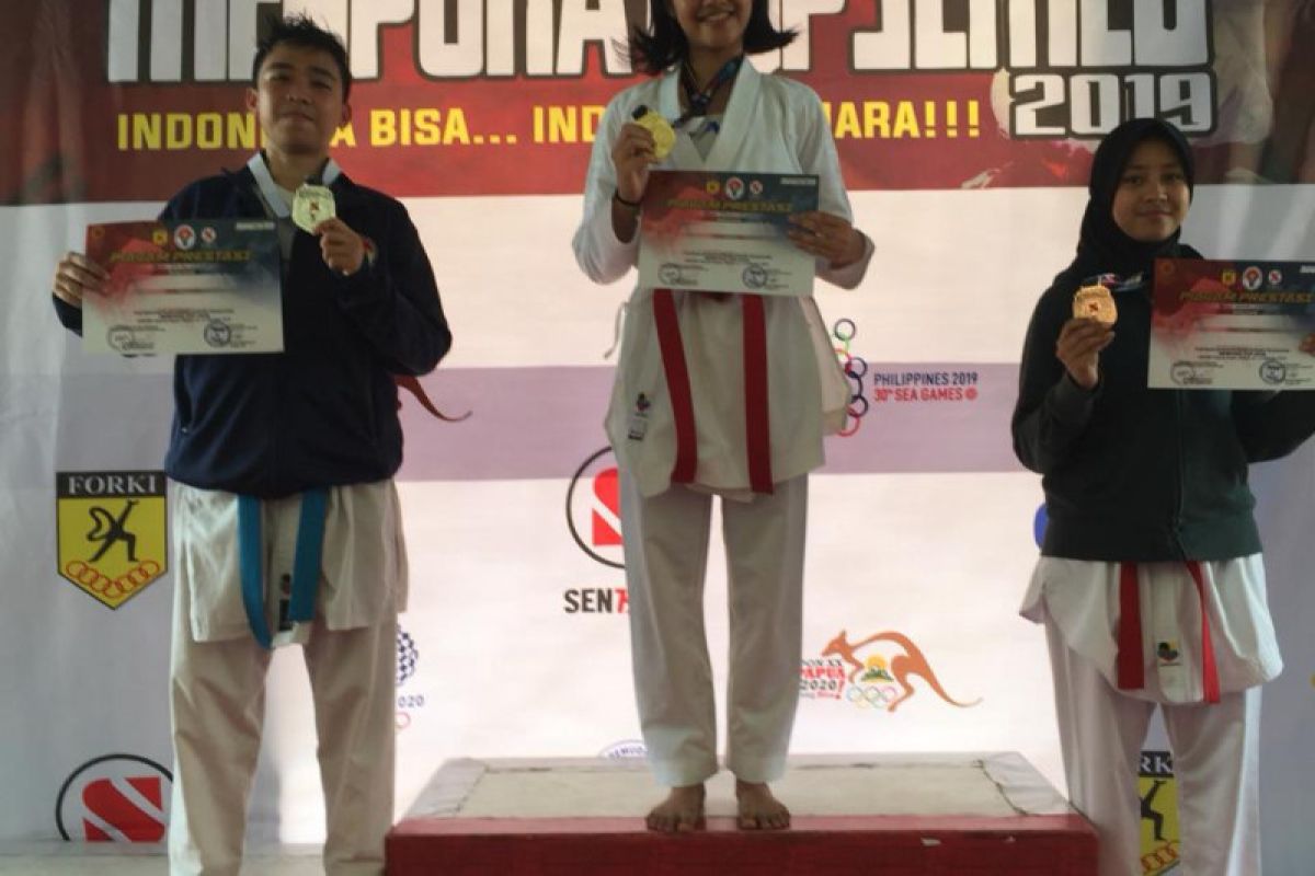 Karateka Lampung Lingga-Cynthia rebut medali Piala Menpora 2019