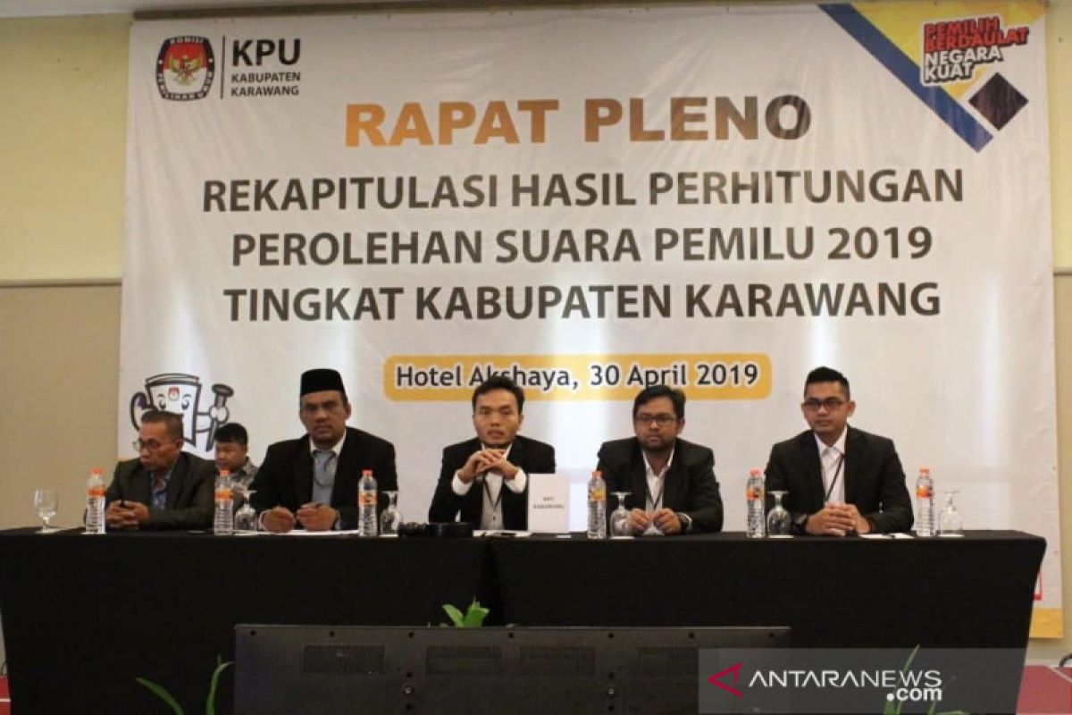 Anggota KPU Karawang diberhentikan karena melanggar kode etik