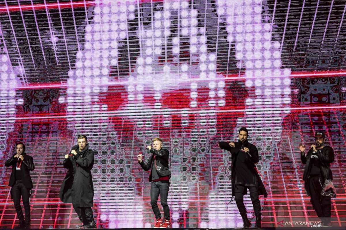 Backstreet Boys tampilkan "Breathe" versi akapela