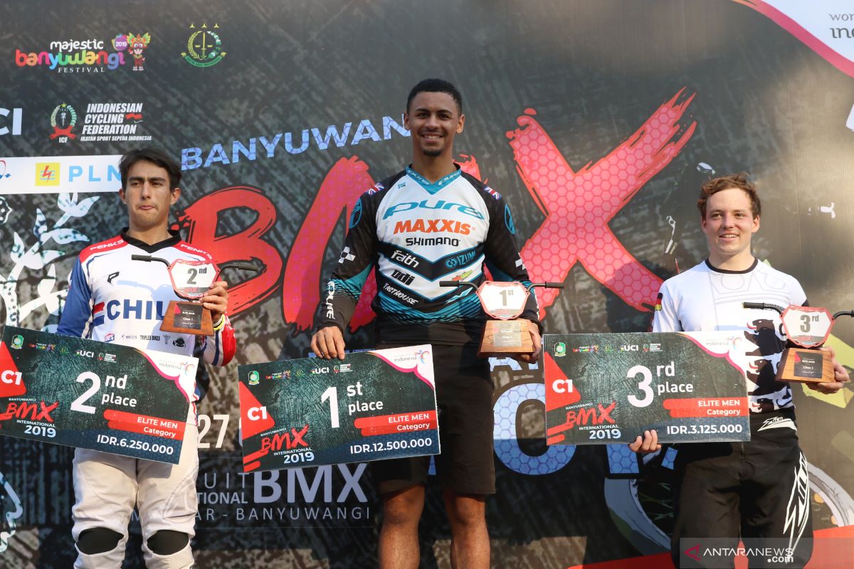 Pebalap Britania Raya menangi hari pertama Banyuwangi International BMX 2019