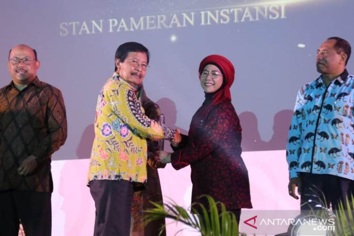 Setda Surabaya juara umum dalam Anugerah Media Humas SAIK 2019