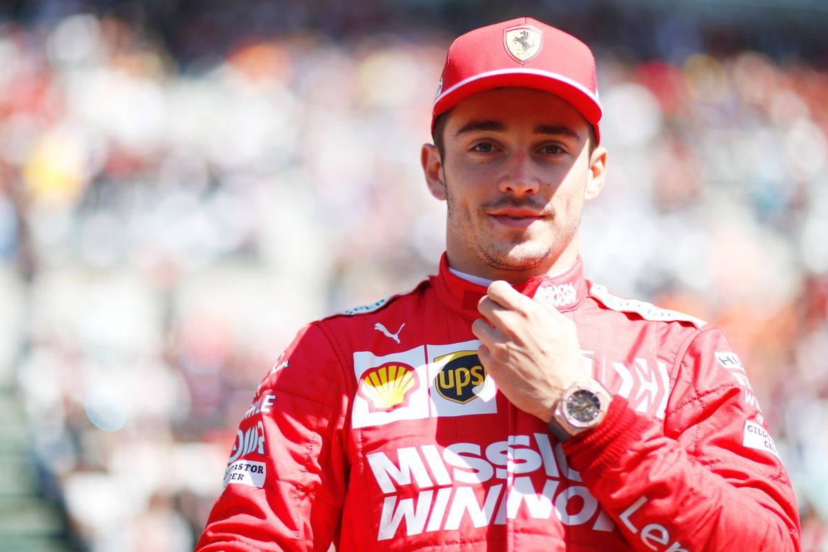 Charles Leclerc perpanjang  kontrak dengan Ferrari hingga 2024