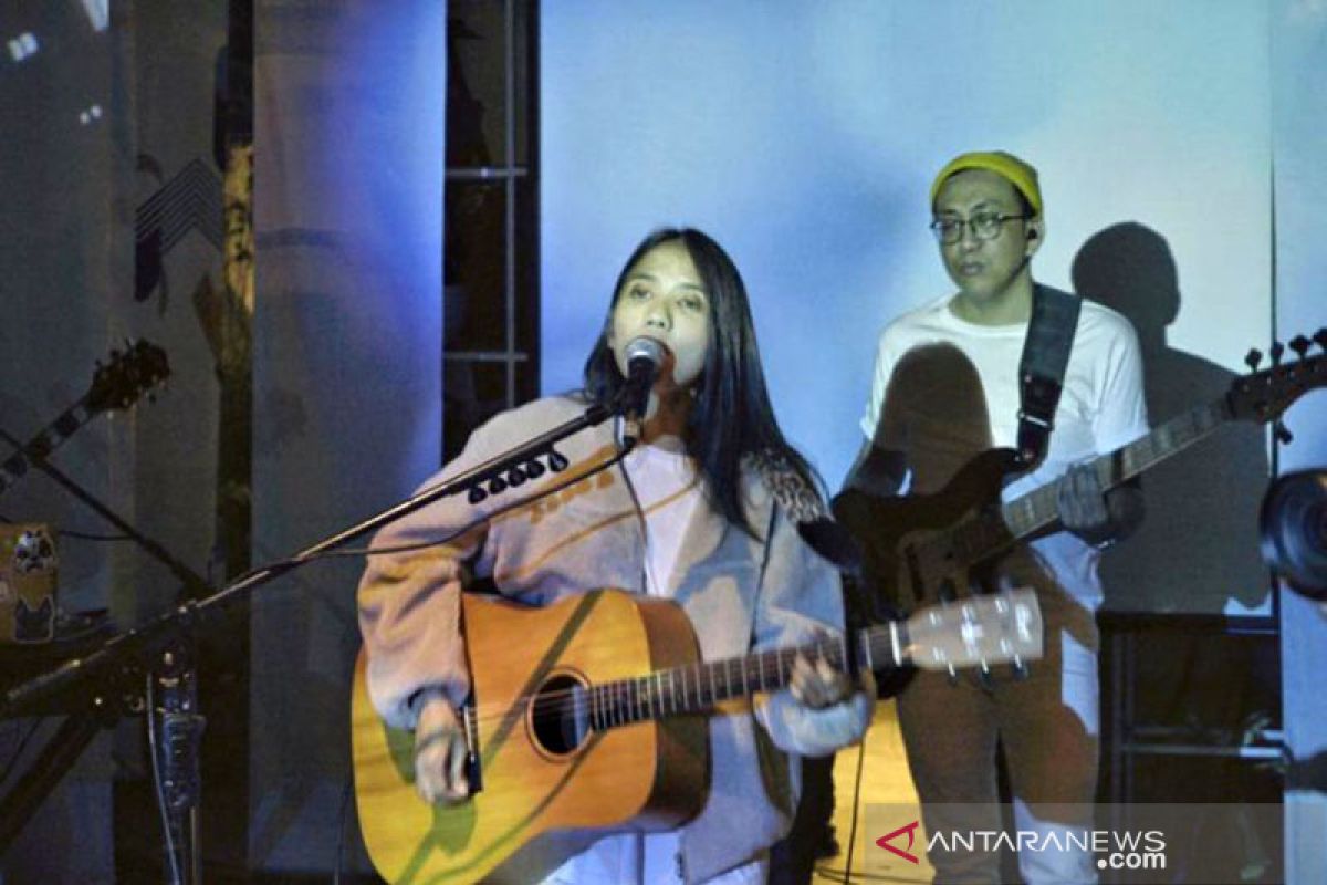 Nadya Fatira rilis video musik "Dia"