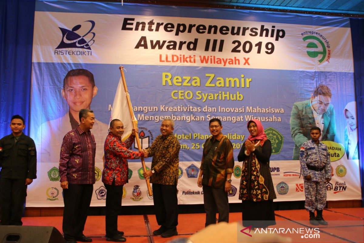 LL Dikti wilayah X harapkan para finalis EA III jadi pengusaha