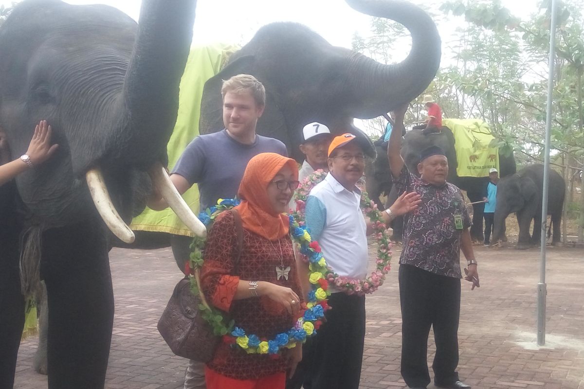 Isi liburan akhir pekan, Menteri ATR kunjungi Way Kambas Lampung
