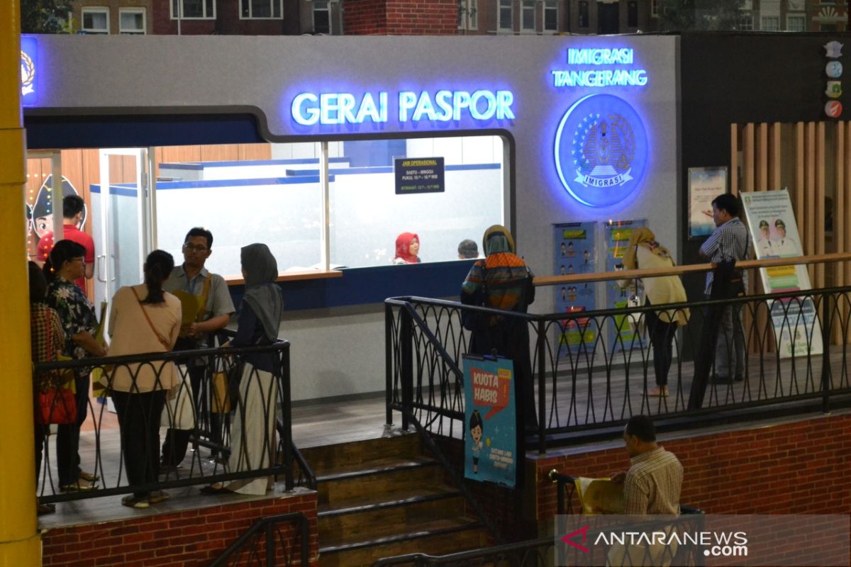 Permintaan tinggi, Imigrasi Tangerang buka pelayanan paspor setiap akhir pekan di mal