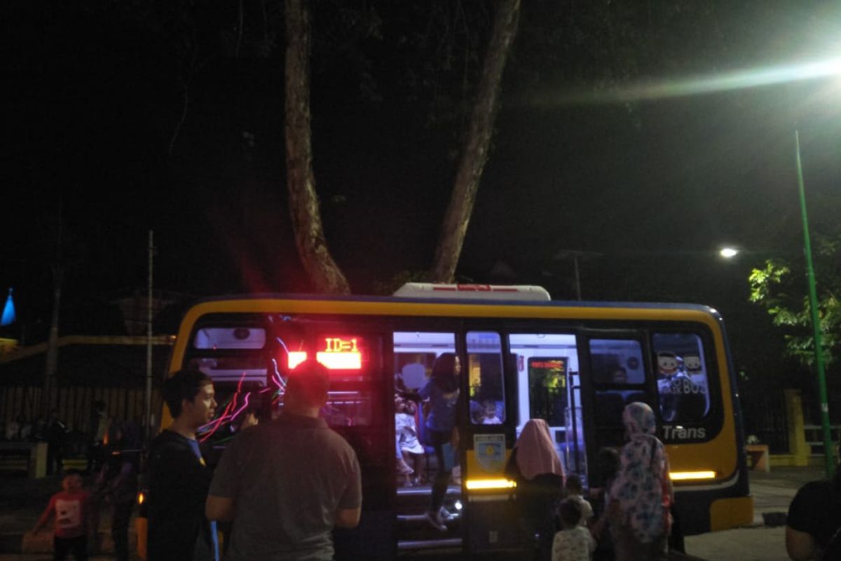 Bus kapsul "Koja Trans" diperkenalkan di Karnaval Angso Duo