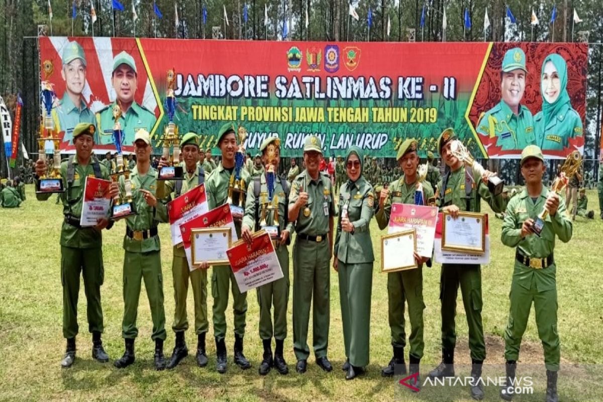 Satlinmas Jateng siap bentuk satgas sampah di setiap desa