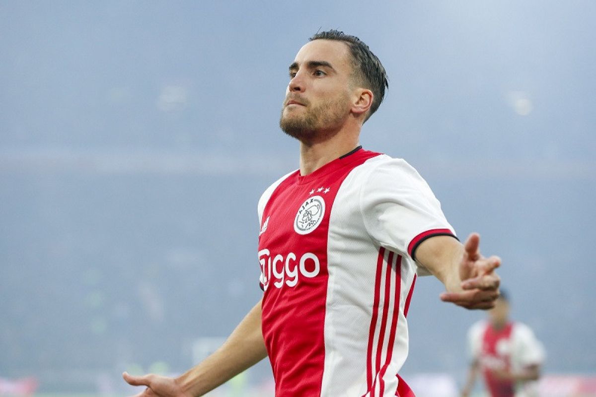 Ajax hajar Feyenoord 4-0